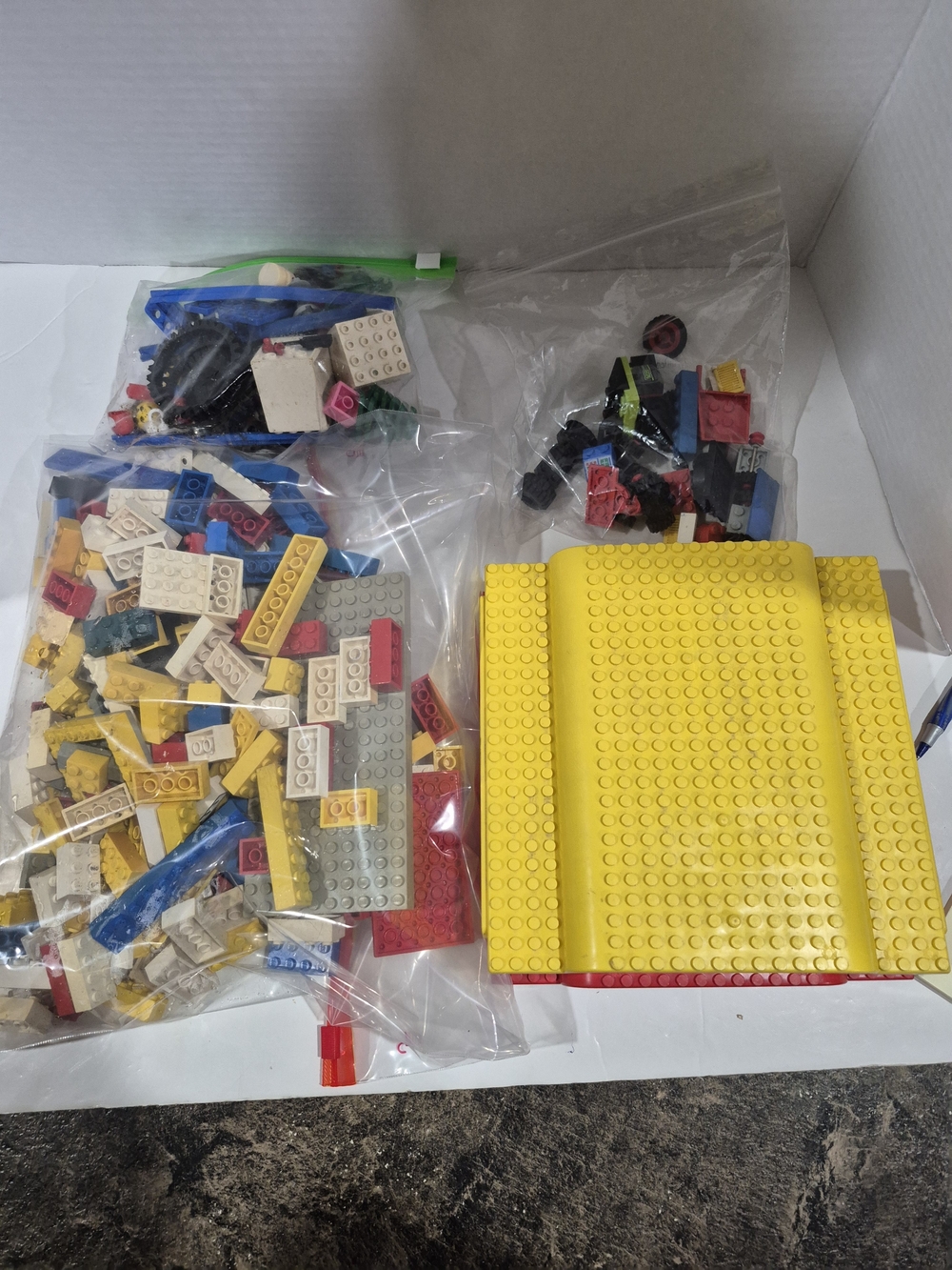 Lego Building and Assorted Interlocking Bricks - Kids Toys